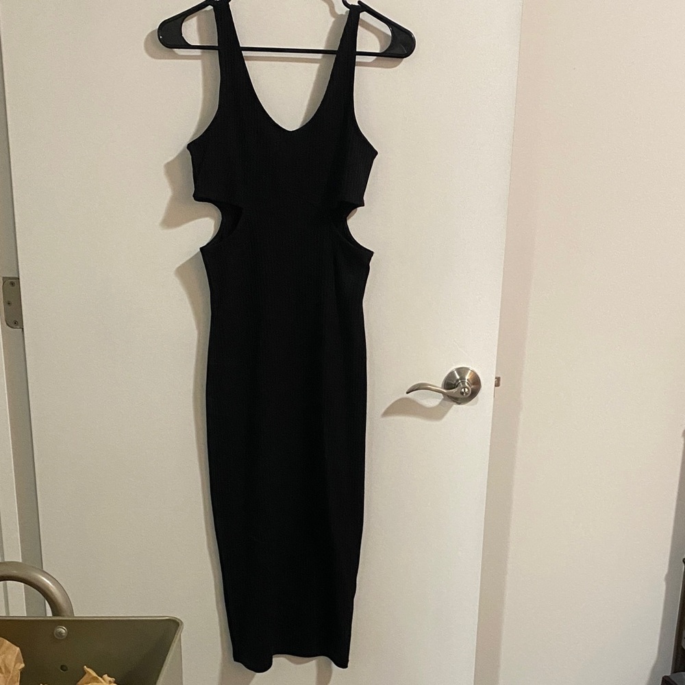 Black Cut Out V Neck Ribbed Knit Midi Dress
